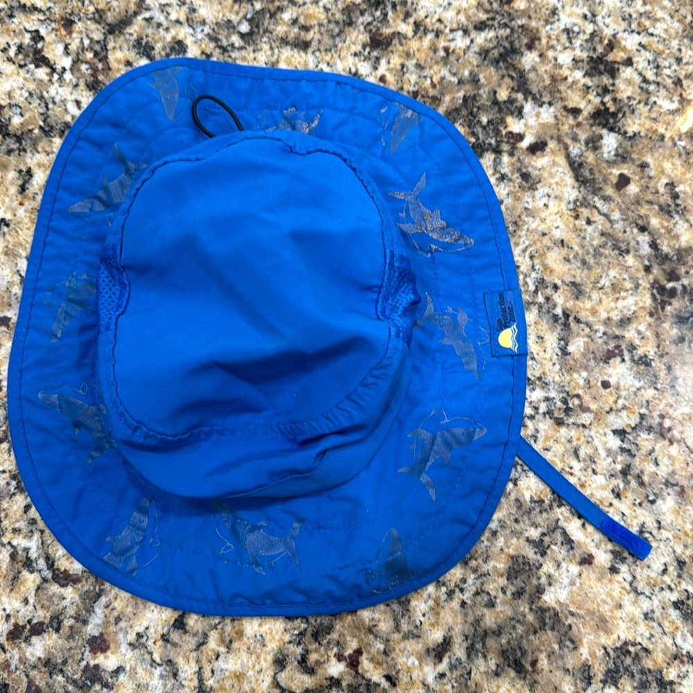 Kids bucket hat